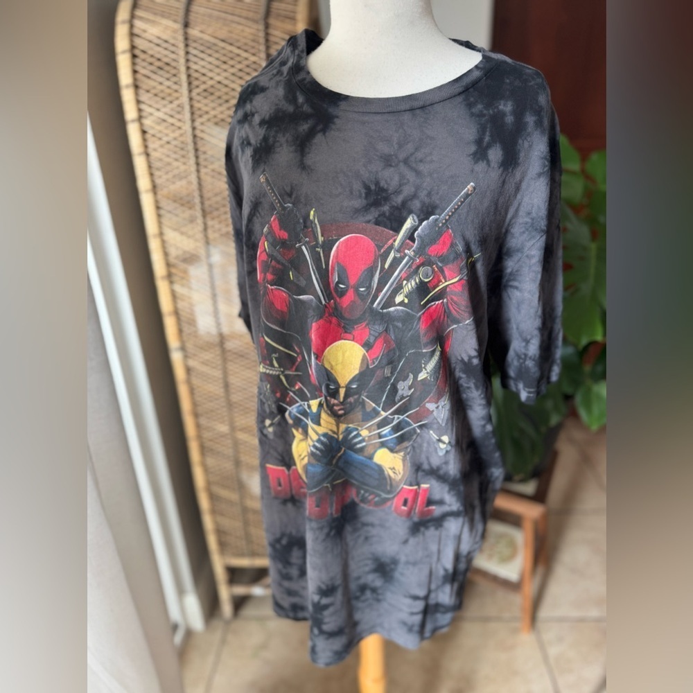 Marvel Graphic T-Shirt - Black Deadpool Disney Disneyland‎